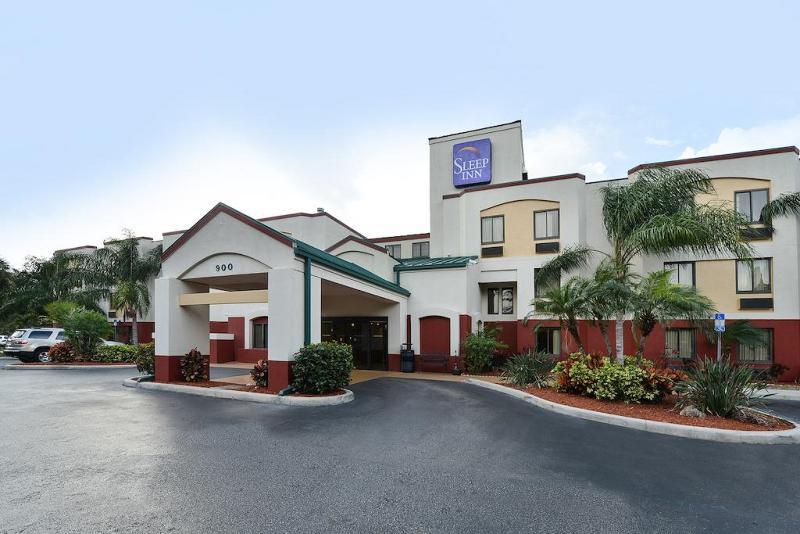 Sleep Inn & Suites Port Charlotte-Punta Gorda Экстерьер фото